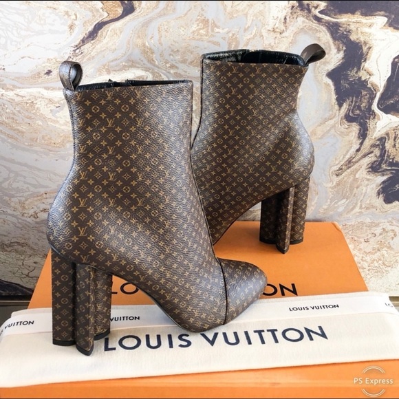 New! Louis Vuitton Silhouette Monogram Ankle Boots